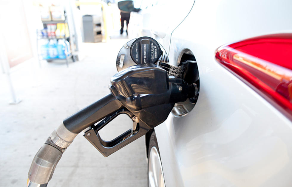 Woman Claims Gas Filled with Water at NY Gas Station