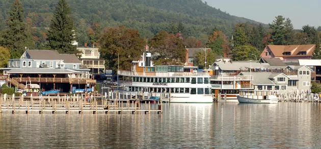 One Of America&#8217;s Coziest Mountain Towns Is Lake George