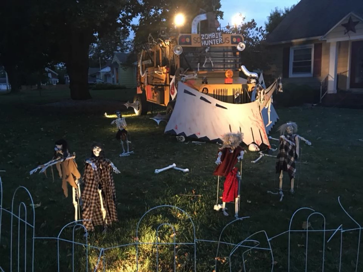 The Walking Dead Invade Syracuse for Halloween