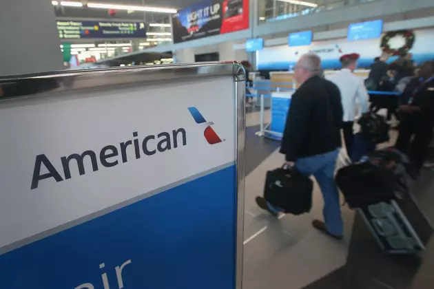 American Airlines Glitch Puts Thousands Of Holiday Flights In Jeopardy