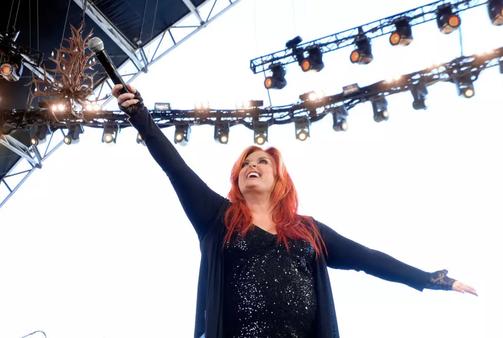 Help Out The Food Bank Of CNY By Seeing Wynonna At Vernon Downs
