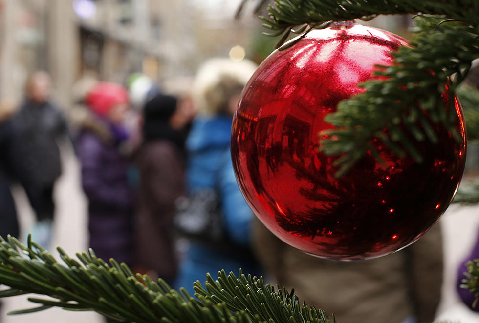 Adirondack Christmas On Main Street In Old Forge