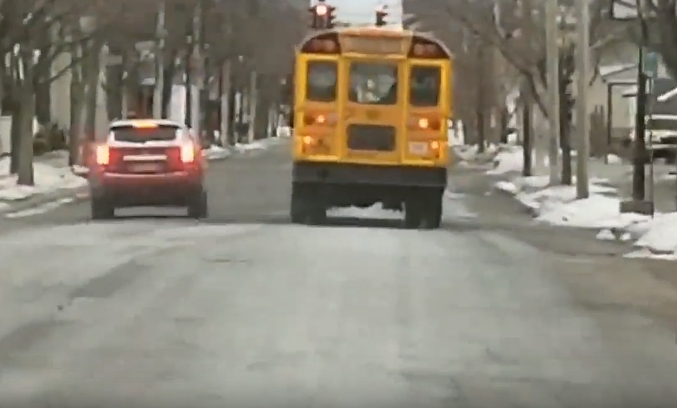 Reckless Driver Causes Bus Safety Concerns in Rome