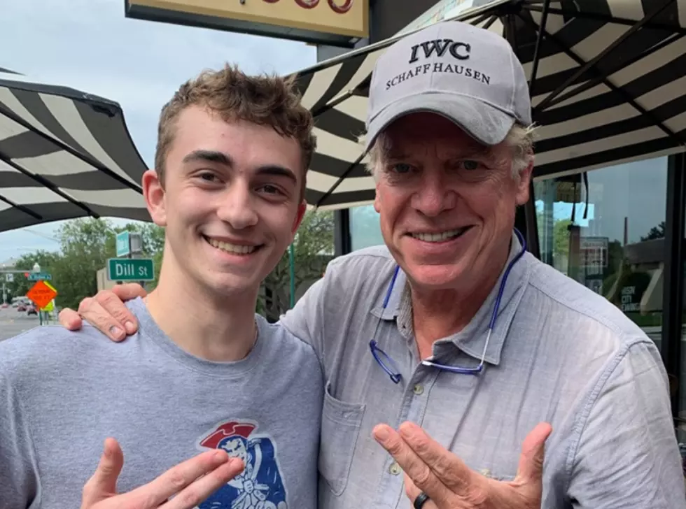 Shooter McGavin Stops By Prison City Pub And Brewery In Auburn