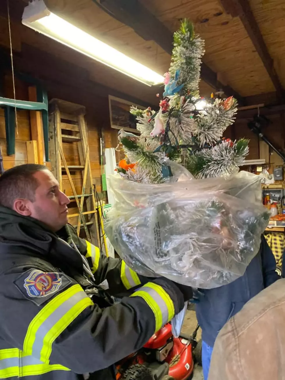 Fairmount Fire Department Helps Spread Holiday Spirit