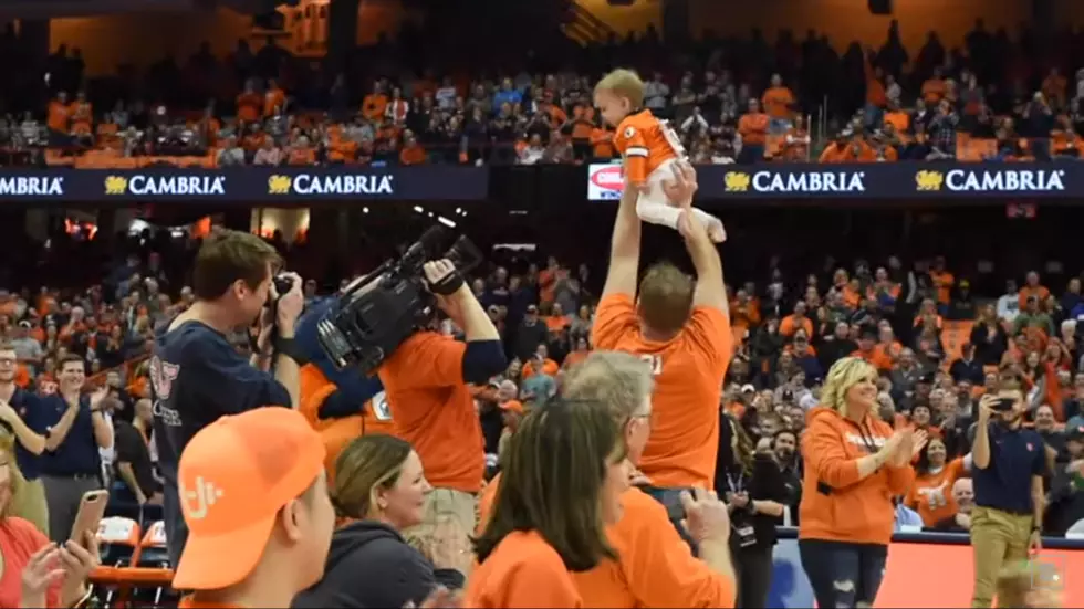 Babies Race Into Everyone's Hearts at SU Basketball Game