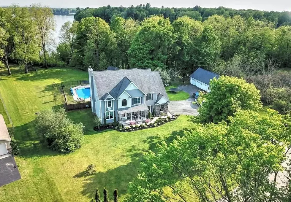 Take A Peak Inside This Beautiful 850K Home Off Of Lake Delta