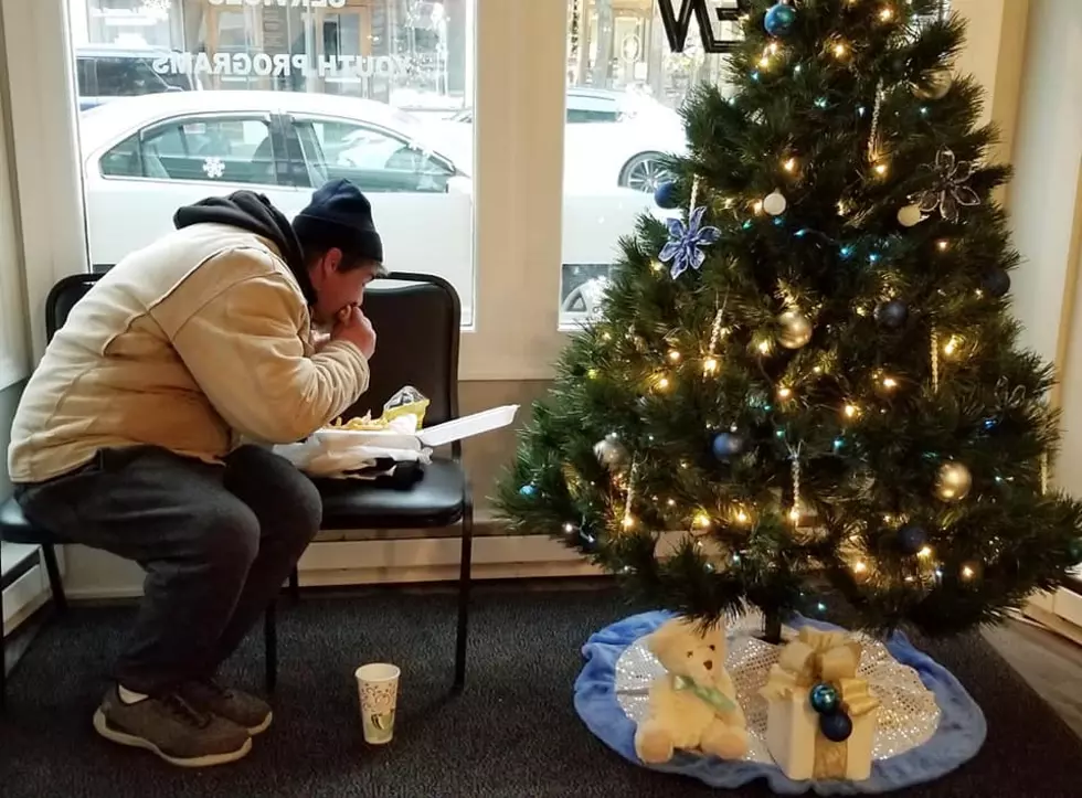 Community Comes Together to Feed, House and Clothe a Homeless Man