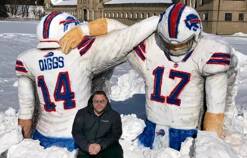 Fan Honors Bills With Snow Sculpture As Beautiful As Buffalo&#8217;s Season