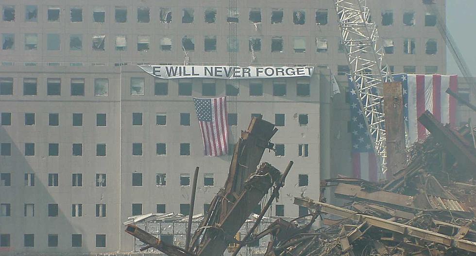 Stunning Rare Photos Show True Devastation of the 9/11 Terrorist Attacks
