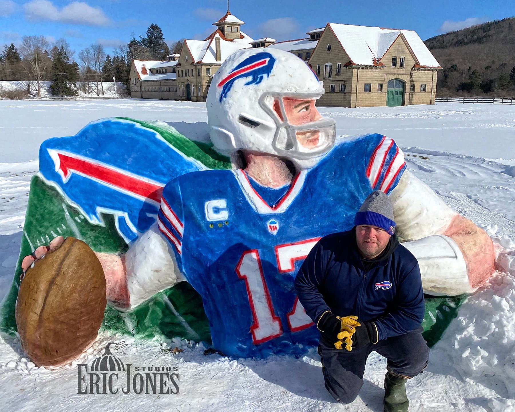 Bills Fan Carves Spectacular 8 Ft Snow Sculpture to Honor Team