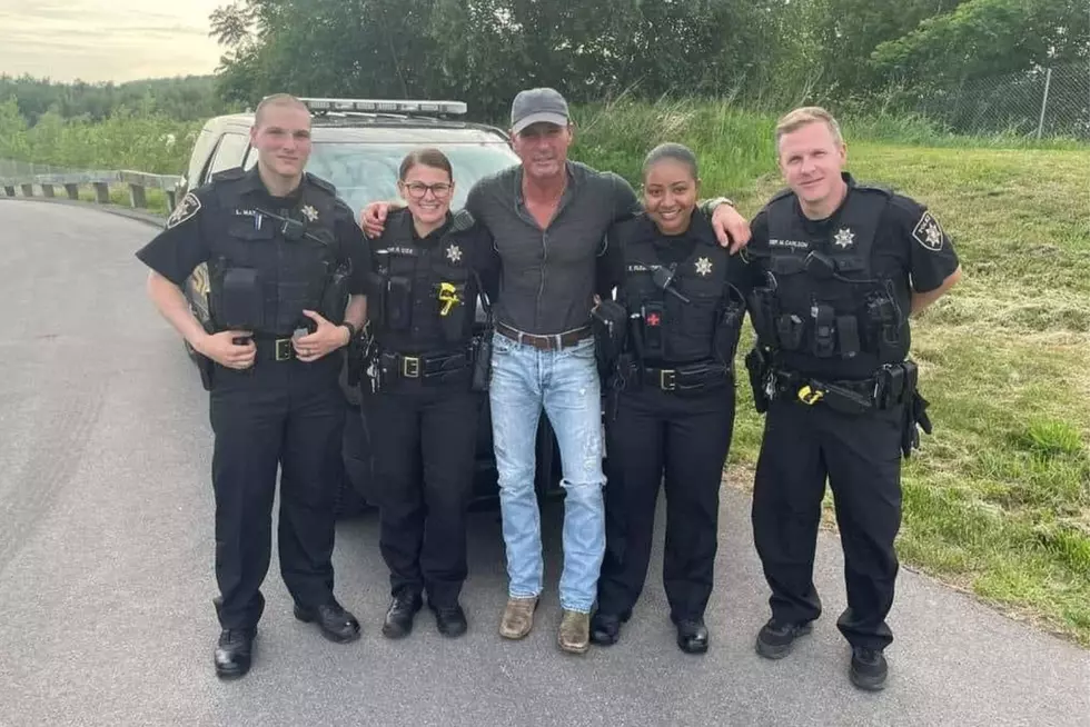 Tim McGraw Takes Time To Support First Responders While In Central NY