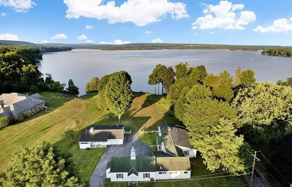 See Why This House In Lake Delta Is Worth Over $1.5 Million