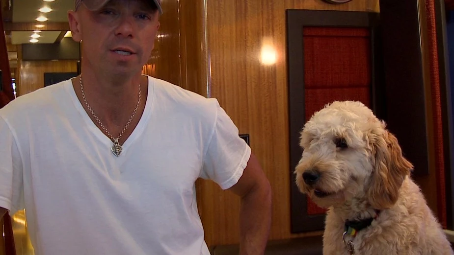Kenny Chesney Helping Dogs Find Fur-Ever Homes at CNY Concert