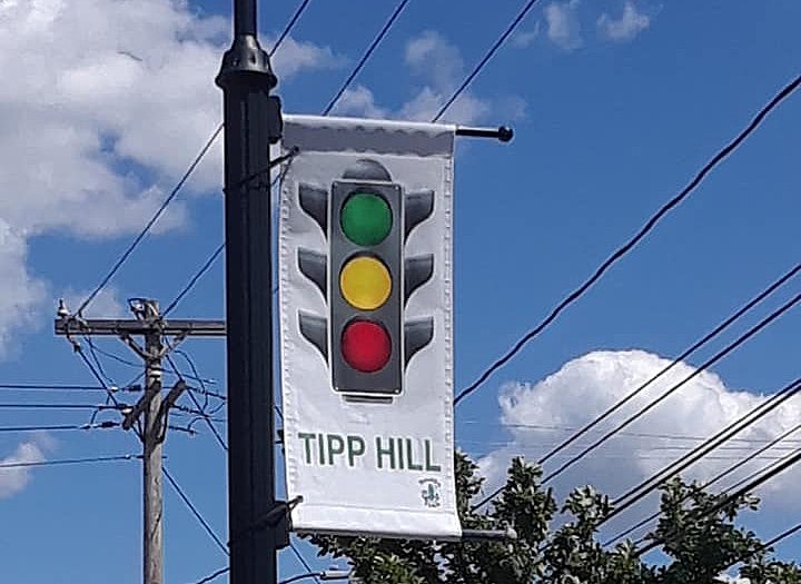 Only Upside Down Traffic Light is in CNY & It's Thanks to Vandals