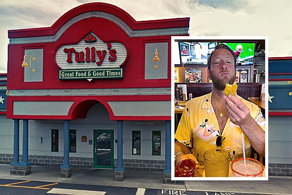 Dave Portnoy Leaves Stunning Review of Tully's Chicken Tenders