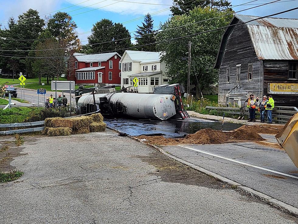 5,000 Gallons of Asphalt Spilt into the Mohawk River Killing Fish