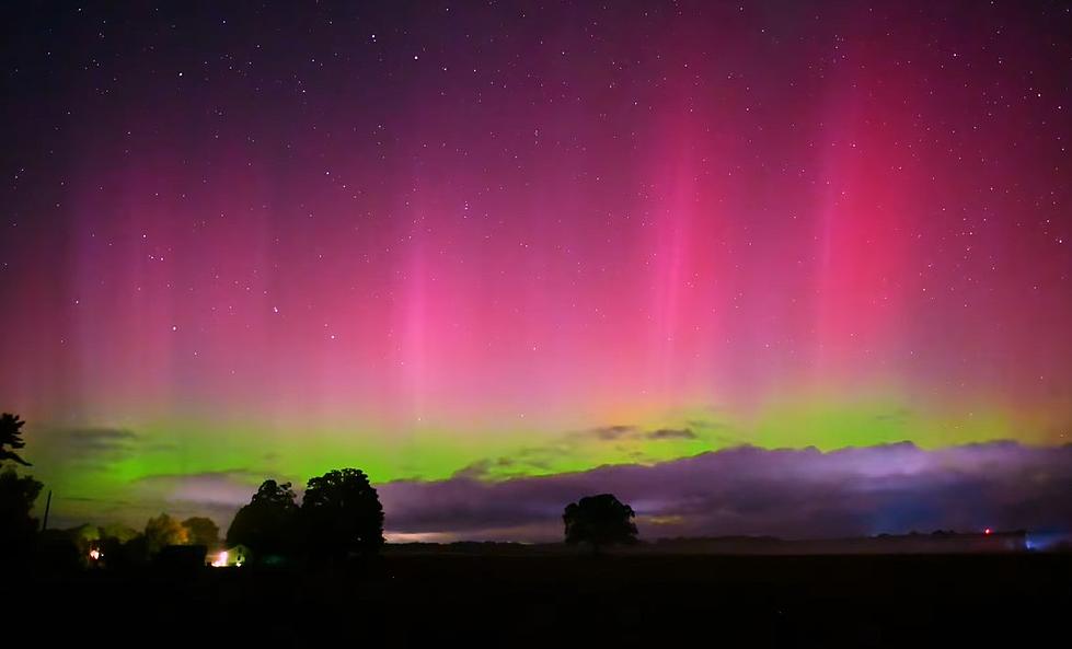 NY Photographer Captures Northern Lights in Dazzling Time Lapse