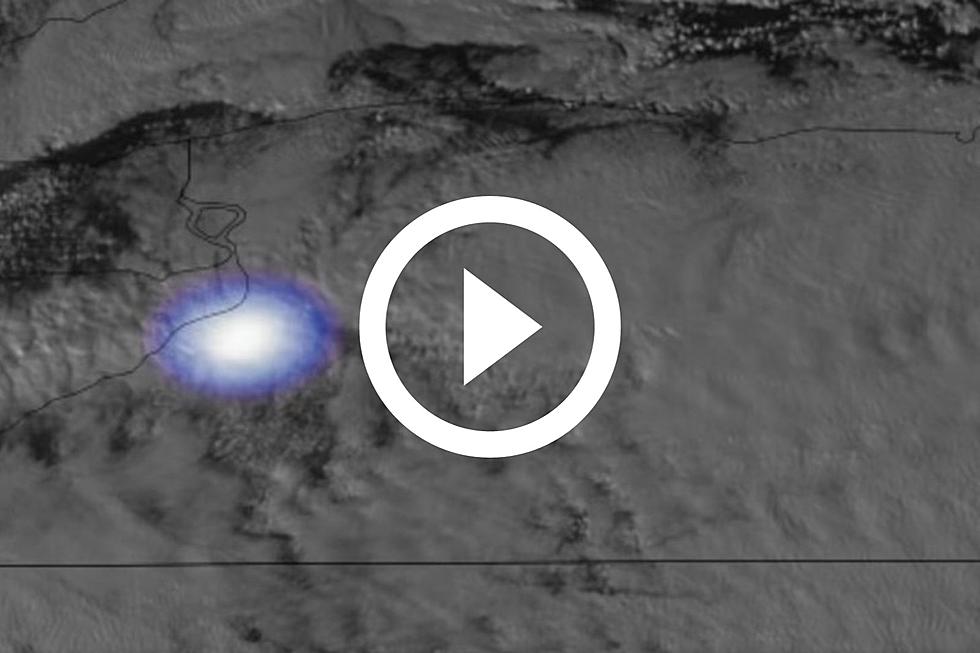 Rare Thundersnow Storm Lighting Strikes New York in Amazing Video