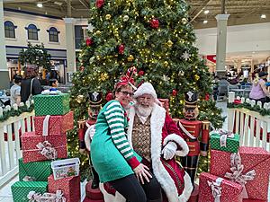 Watch Jolly Polly Surprise Shoppers at Sangertown Square