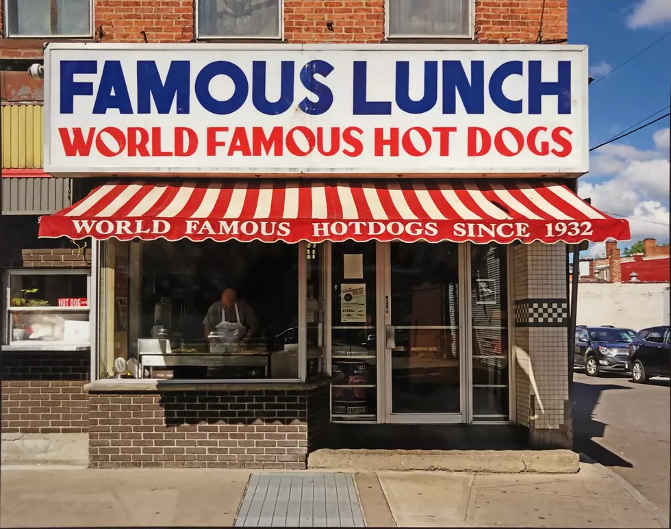 Famous lunch best hole in the wall restaurant in new york