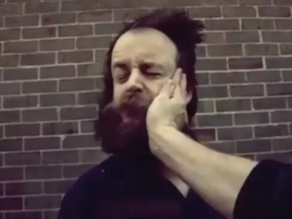 How to Settle Any Argument with a &#8216;Beard Slap&#8217; [VIDEO]