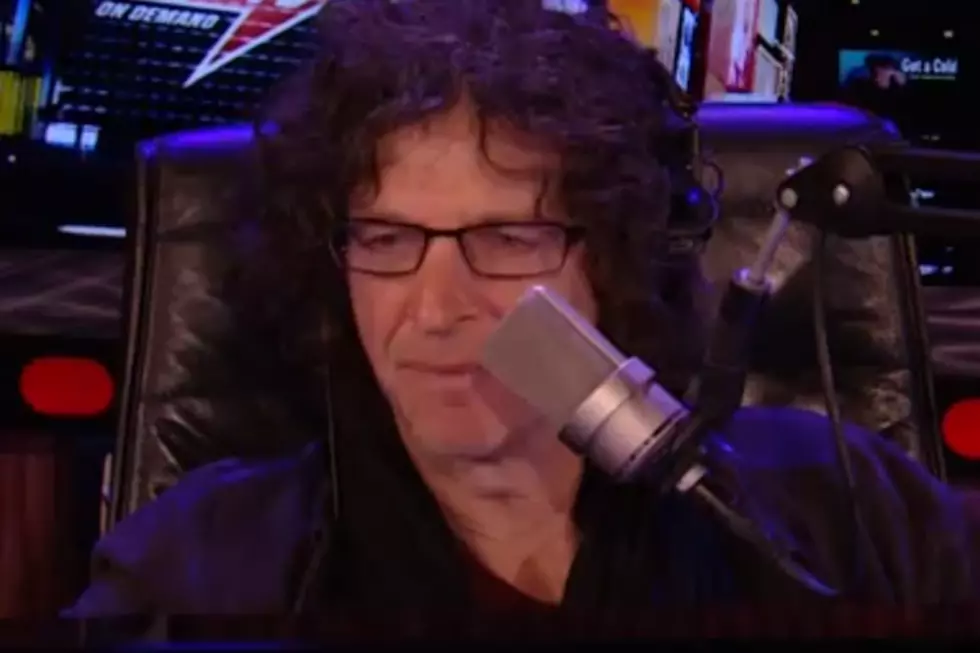 Howard Stern Defends Kelly Clarkson &#8212; Rips Clive Davis a New One