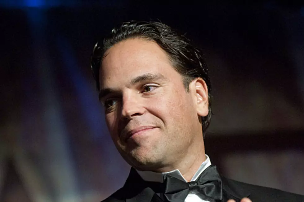 This Isn&#8217;t a Joke &#8212; Baseball Legend Mike Piazza to Perform in a Ballet