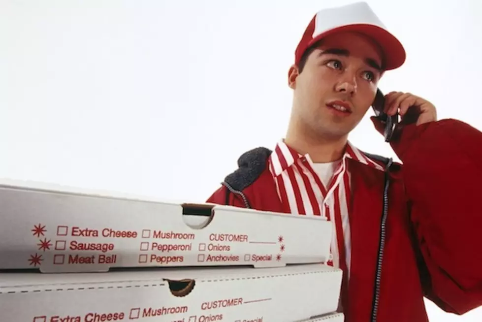 Pizza With a Fried Chicken Crust? Be Still My Beating Heart (and Cholesterol Levels)