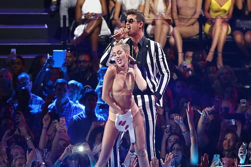 Miley Cyrus at VMAs: 20 Funniest Tweets About Her Performance