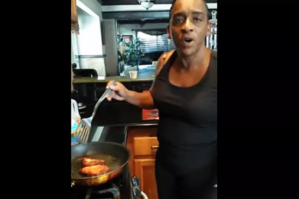 Crabby Woman Gives Hilarious Expletive-Filled Cooking Lesson