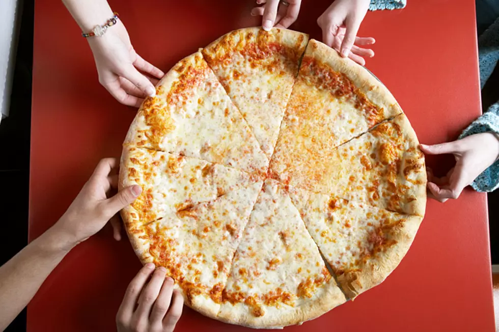 Science Says Dabbing Pizza Will Help You Be Less of a Fat Slob