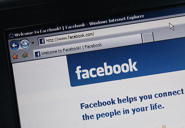 Ready to &#8216;Unfriend&#8217; Half Your Facebook Friends? You&#8217;re Not Alone!