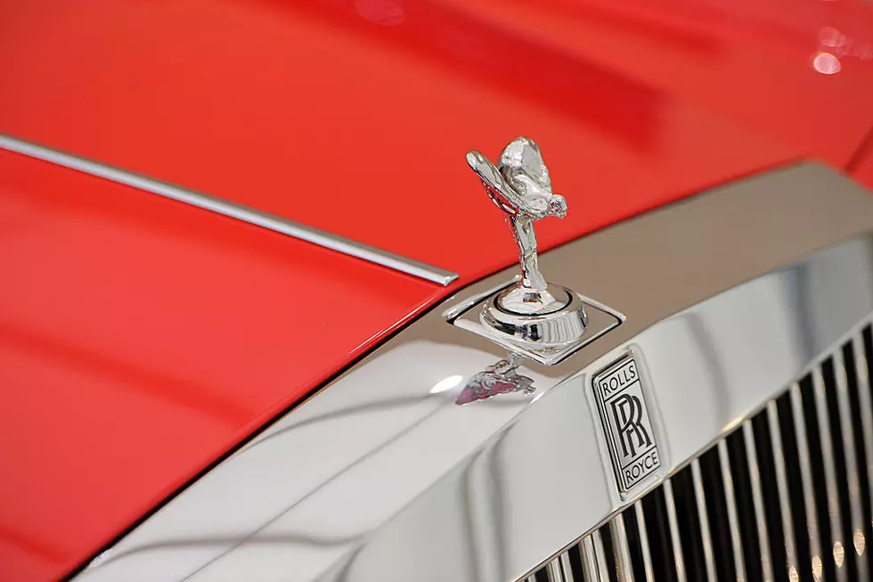 Here's Why You Can't Steal a Rolls-Royce Hood Ornament