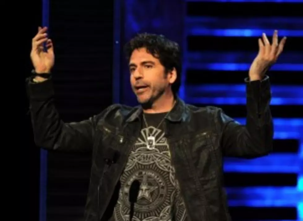 Greg Giraldo: texting is for people who can&#8217;t stop LOL