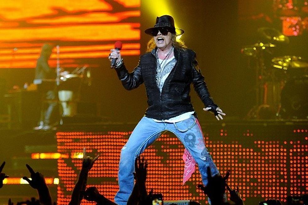 Axl Rose Injures Leg While Dancing on a Table