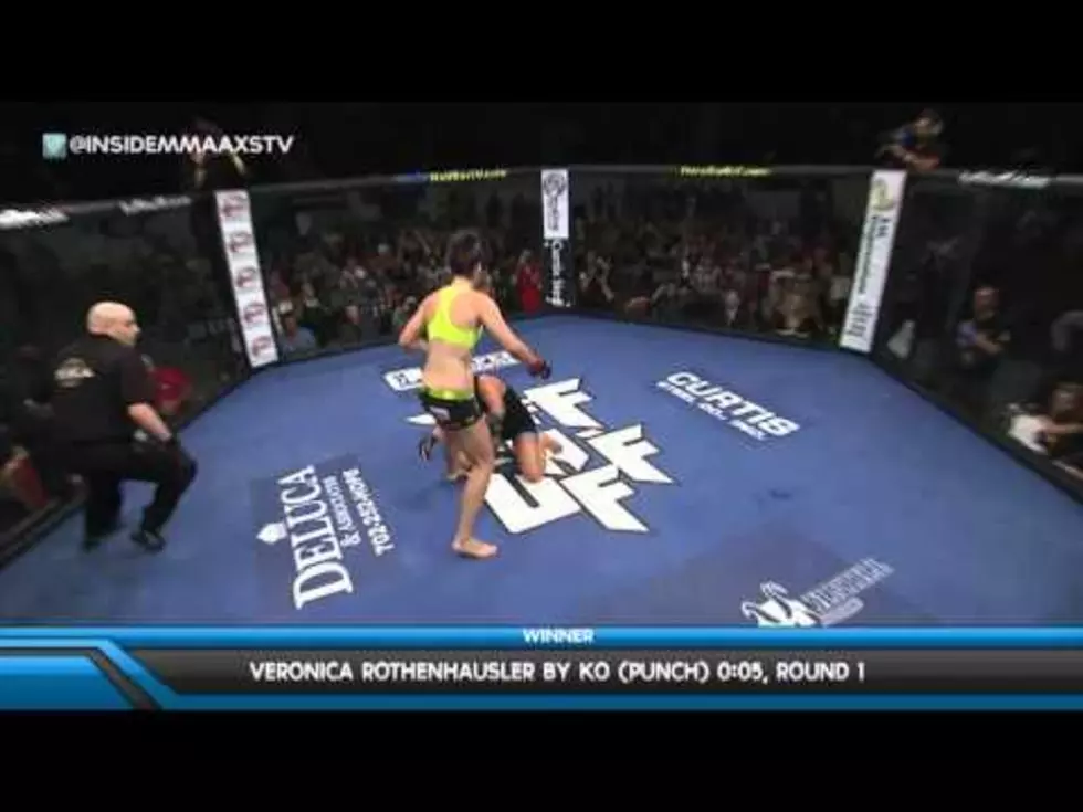 Free Beer & Hot Wings – Female MMA Knockout