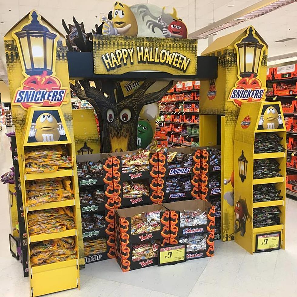 New Jersey Supermarket Already Puts Up Halloween Display
