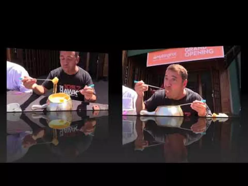 [WATCH] Cheese Eating Competition at The Melting Pot
