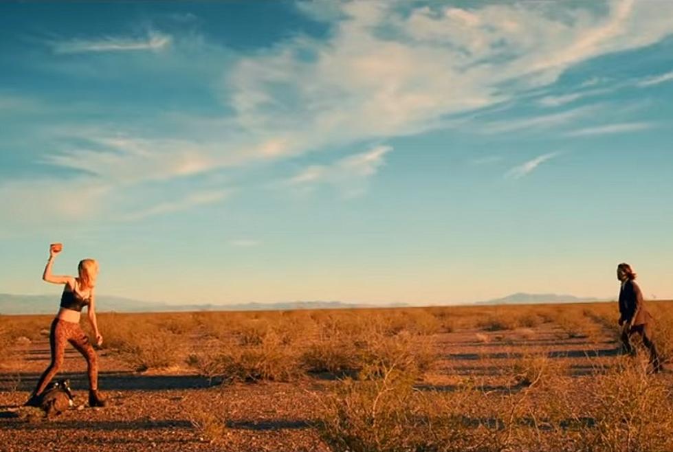 It Stains the Sands Red [Celluloid Hero]