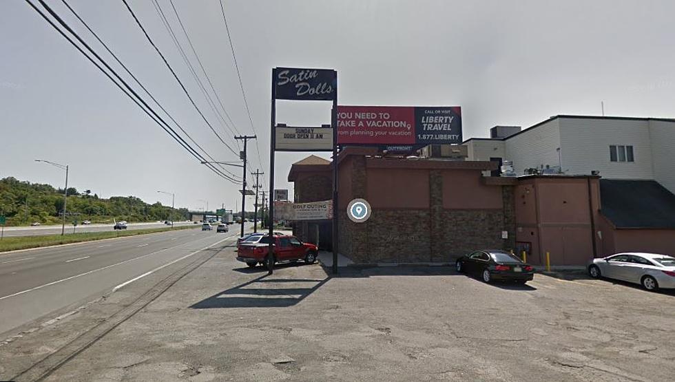 New Jersey Strip Club Opens for Outdoor Dining