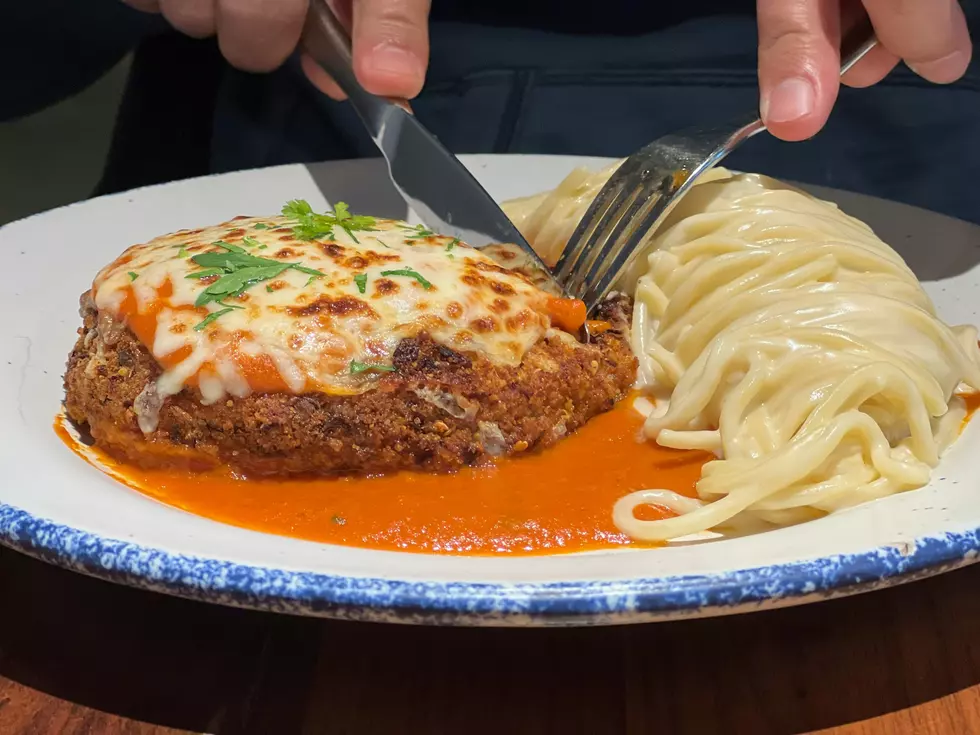 This North Jersey Chicken Parm Is Going Viral — But There’s No Red Sauce, So Is It Really Chicken Parm?
