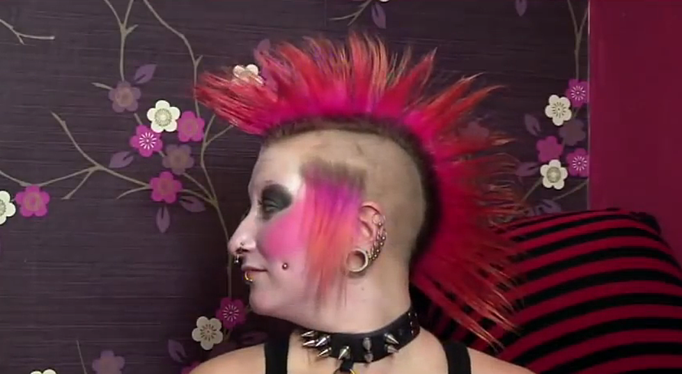 Shocking Transformation of a Punk Rocker [VIDEO]