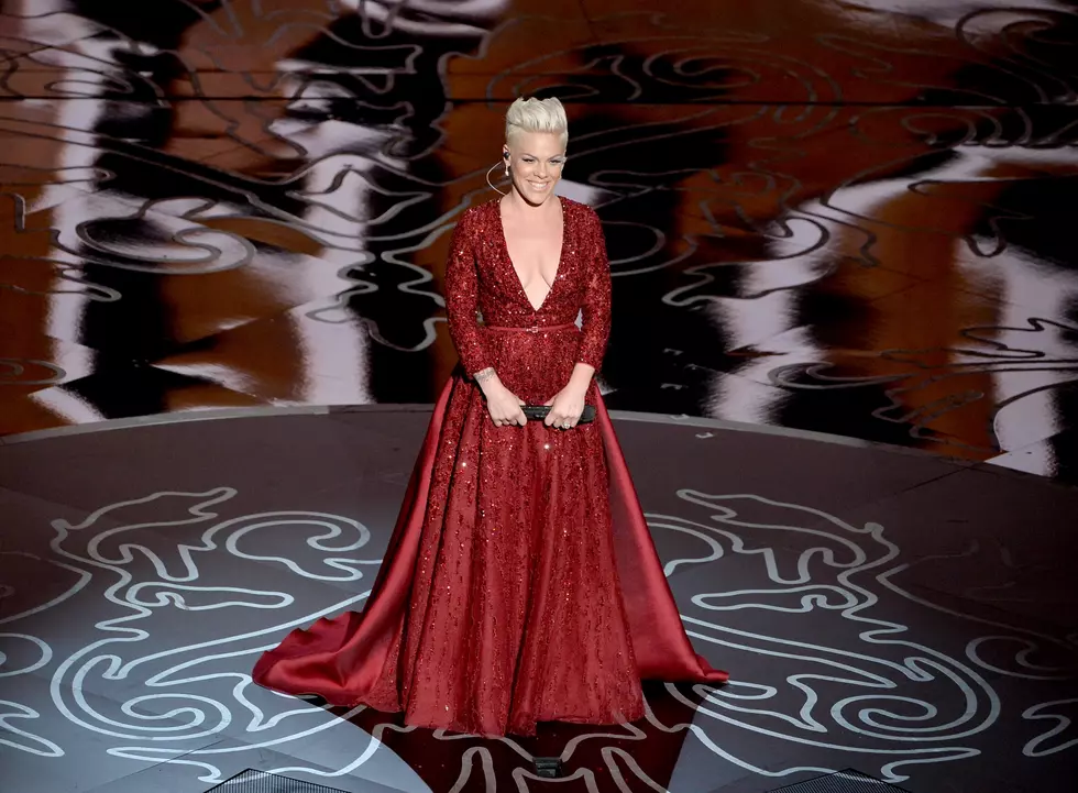 Pink Wows with Oscars Performance of ‘Somewhere Over the Rainbow’ [VIDEO]