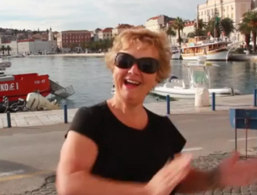 A Mom Films Herself Dancing Around the World [VIDEO]