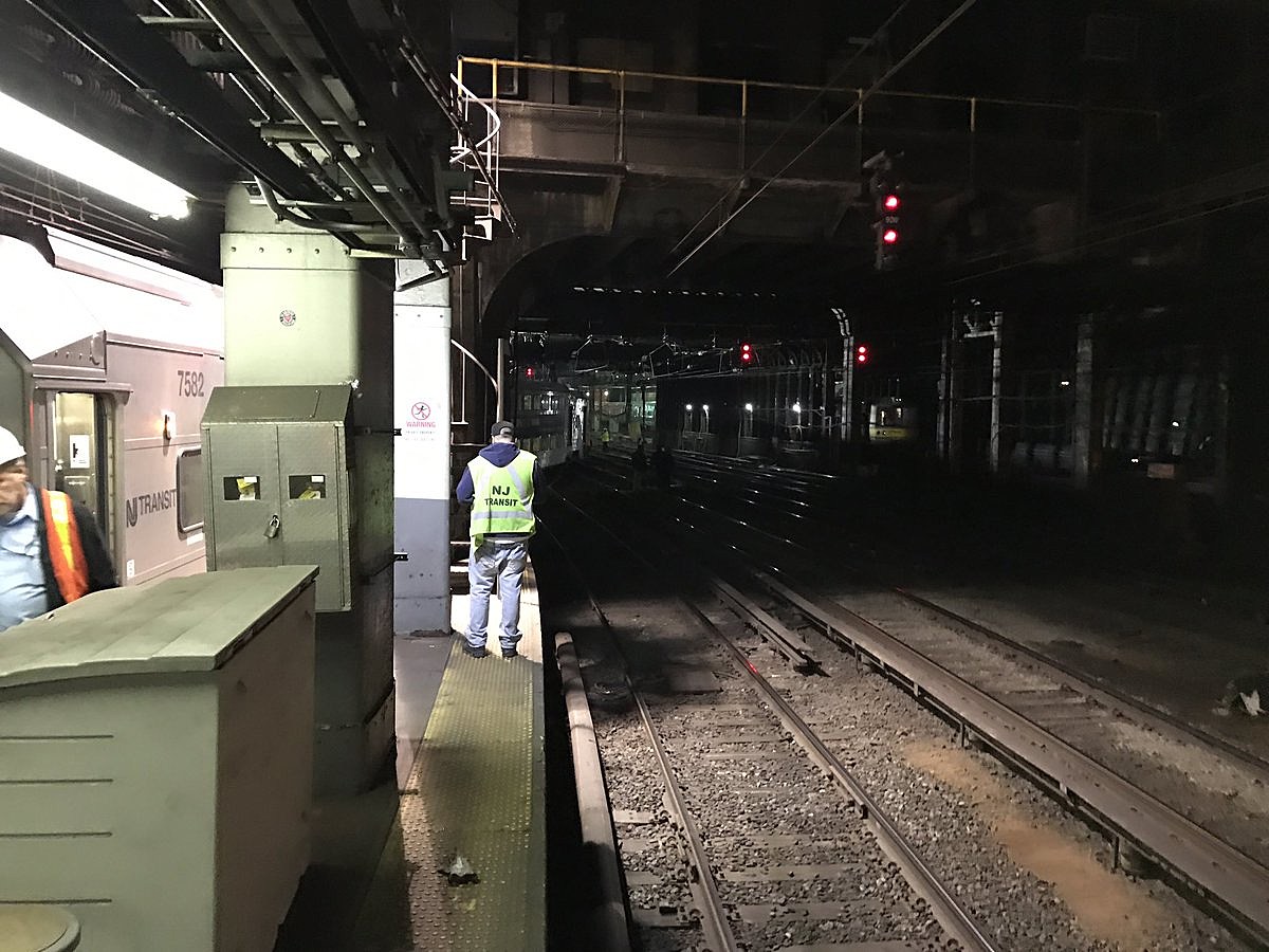 nj transit train mobile