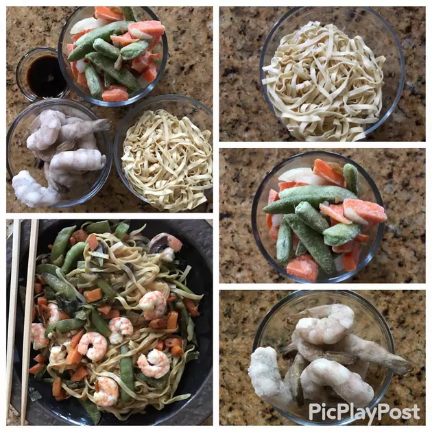 Shrimp &#038; Vegetable Lo Mein &#8211; 10 Minute Meal