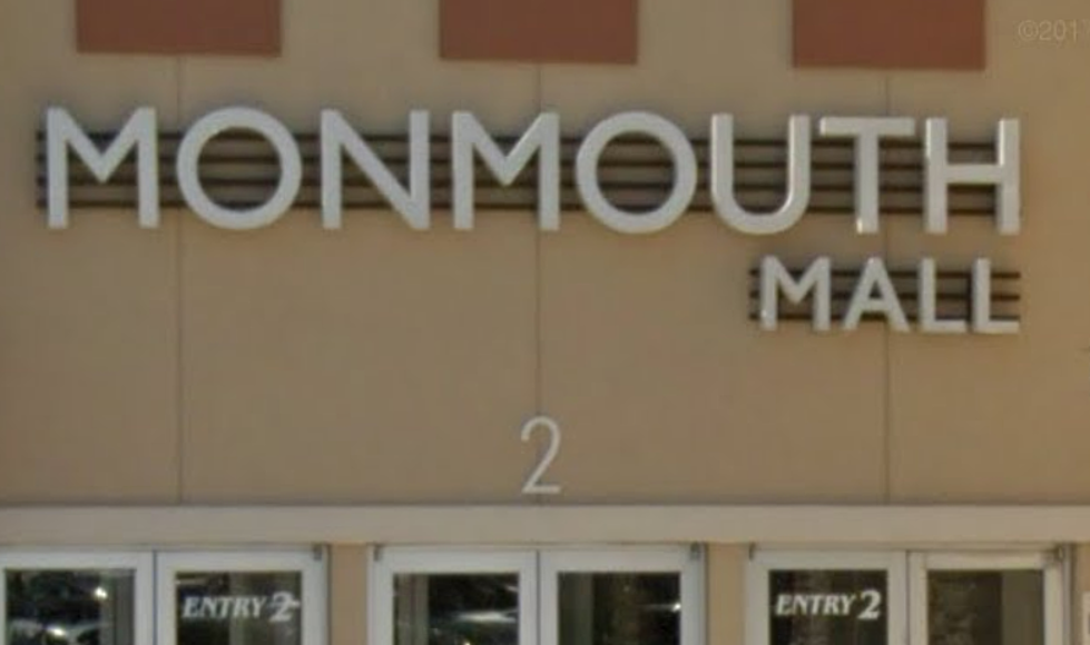 Monmouth Mall Biz Closes