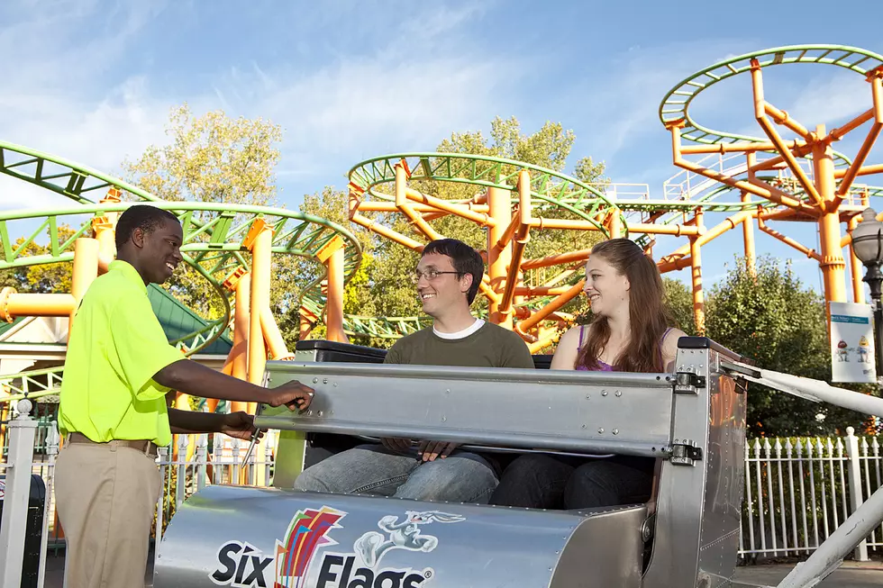 Win Six Flags Tickets With Lou & Liz’s Great APPventure