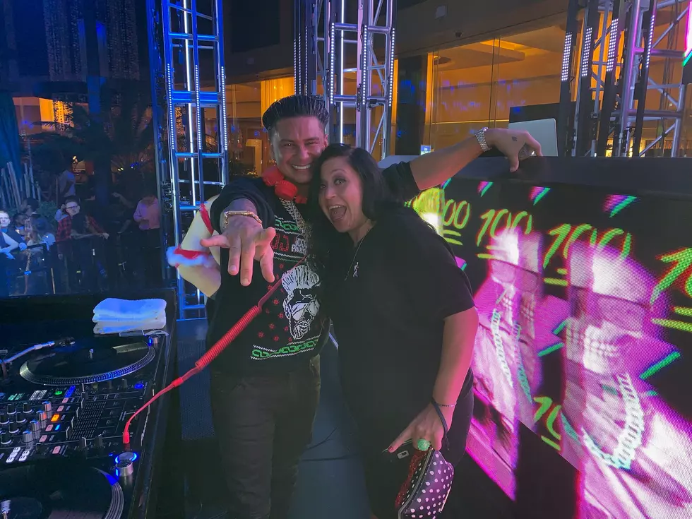 Cabs, Meatballs and Mayhem at Santa Fest With Pauly D